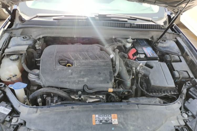 Used Ford Mondeo 2017 EcoBoost 180 Stylish Model Engine Bay