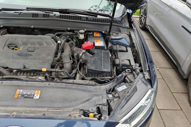 Used Ford Mondeo 2017 Restyled EcoBoost 180 Luxury Version Engine Bay Left