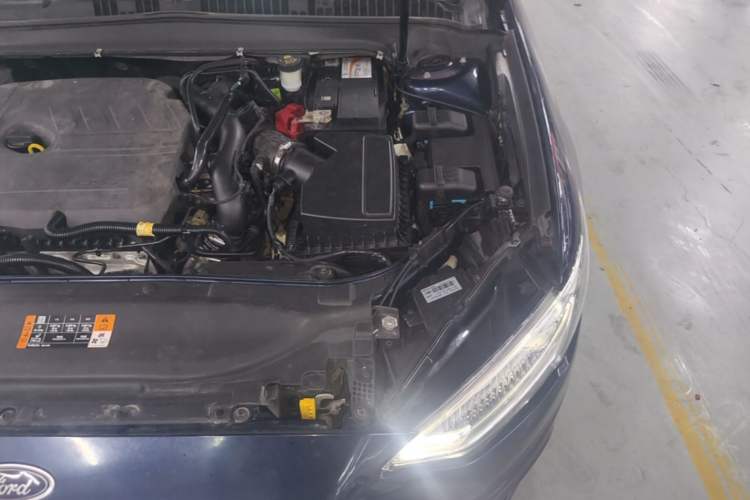 Used Ford Mondeo 2017 EcoBoost 180 Ultimate Model Engine Bay Left