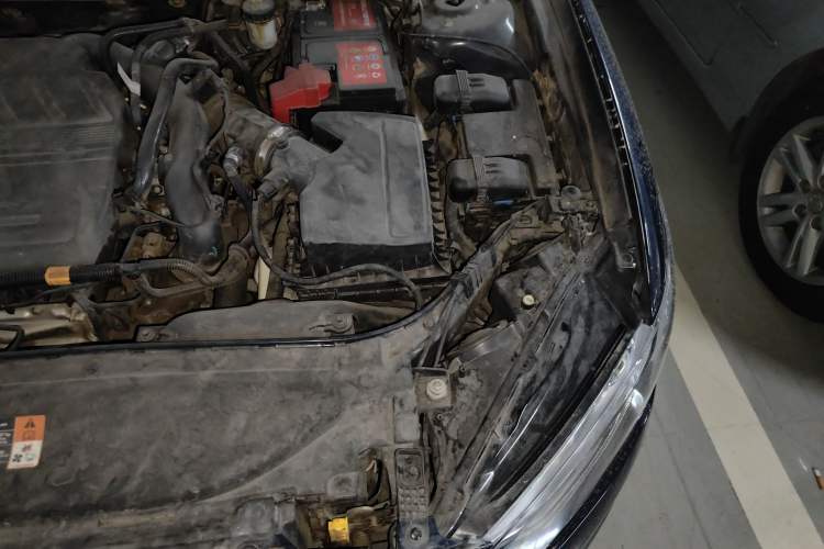 Used Ford Mondeo 2017 EcoBoost 180 Stylish Model Engine Bay Left