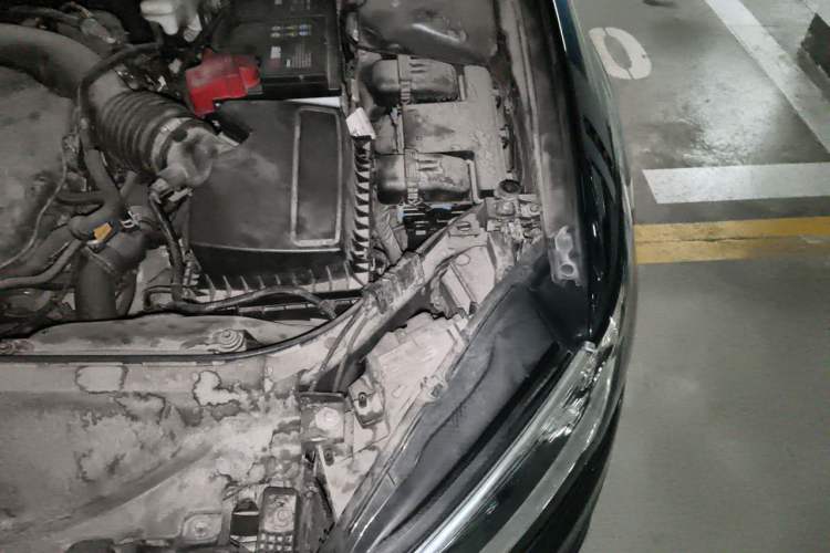 Used Ford Mondeo 2017 EcoBoost 200 Luxury Model Engine Bay Left