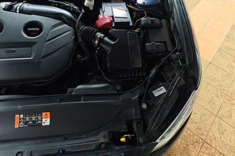 Used Ford Mondeo 2017 EcoBoost 200 Luxury Model Engine Bay Left