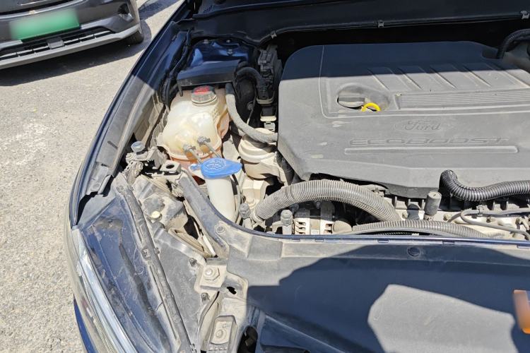 Used Ford Mondeo 2017 EcoBoost 180 Stylish Model Engine Bay Right