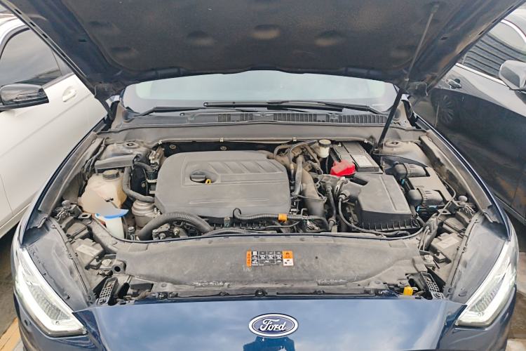 Used Ford Mondeo 2017 EcoBoost 180 Luxury Model Engine Bay