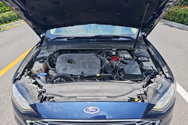 Used Ford Mondeo 2017 EcoBoost 180 Stylish Model Engine Bay