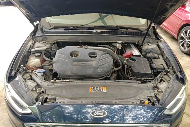 Used Ford Mondeo 2017 Facelifted EcoBoost 200 Luxury Version Engine Bay