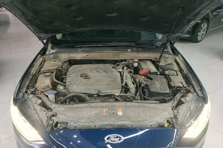 Used Ford Mondeo 2017 EcoBoost 180 Stylish Model Engine Bay