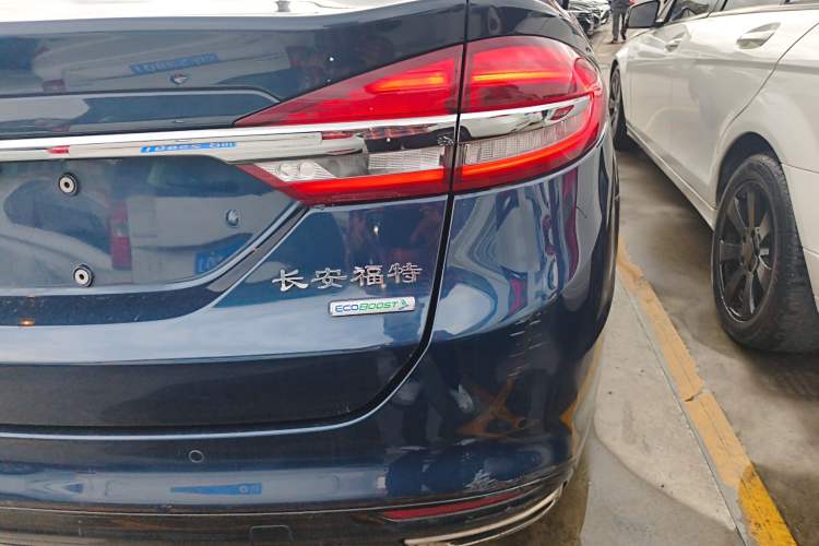 Used Ford Mondeo 2017 EcoBoost 180 Luxury Model Exterior 3