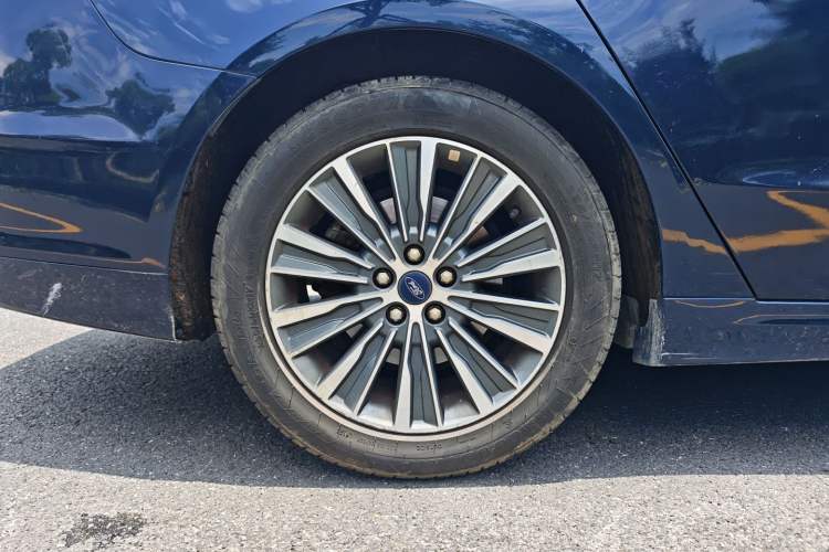Used Ford Mondeo 2017 EcoBoost 180 Stylish Model Exterior 4