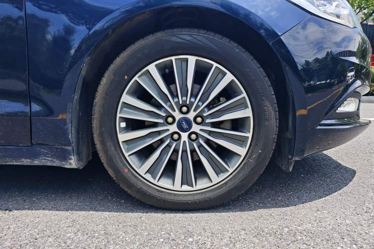 Used Ford Mondeo 2017 EcoBoost 180 Stylish Model Exterior 5