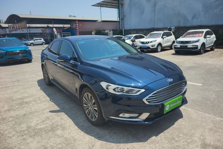 Used Ford Mondeo 2017 EcoBoost 200 Luxury Model Front Right 45 Deg