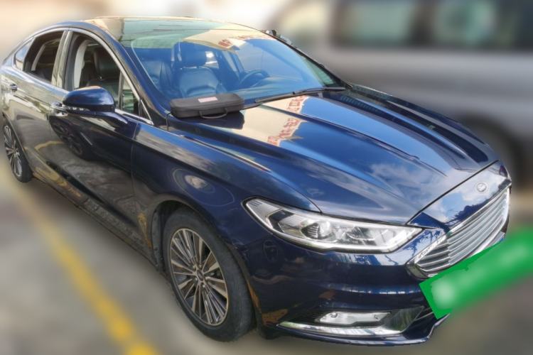 Used Ford Mondeo 2017 EcoBoost 200 Luxury Model Front Right 45 Deg