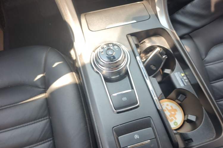 Used Ford Mondeo 2017 EcoBoost 200 Luxury Model Gear Lever