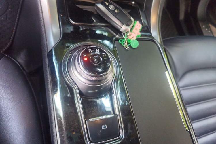 Used Ford Mondeo 2017 EcoBoost 200 Luxury Model Gear Lever