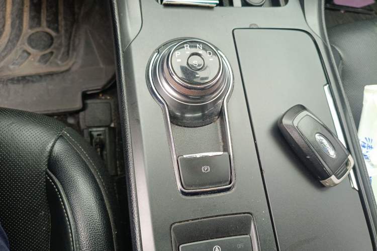 Used Ford Mondeo 2017 EcoBoost 245 Luxury Sport Model Gear Lever