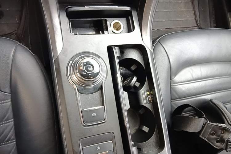 Used Ford Mondeo 2017 EcoBoost 180 Luxury Model Gear Lever