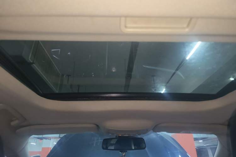 Used Ford Mondeo 2017 EcoBoost 180 Ultimate Model Headliner