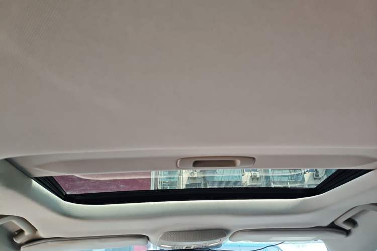 Used Ford Mondeo 2017 EcoBoost 180 Stylish Model Headliner