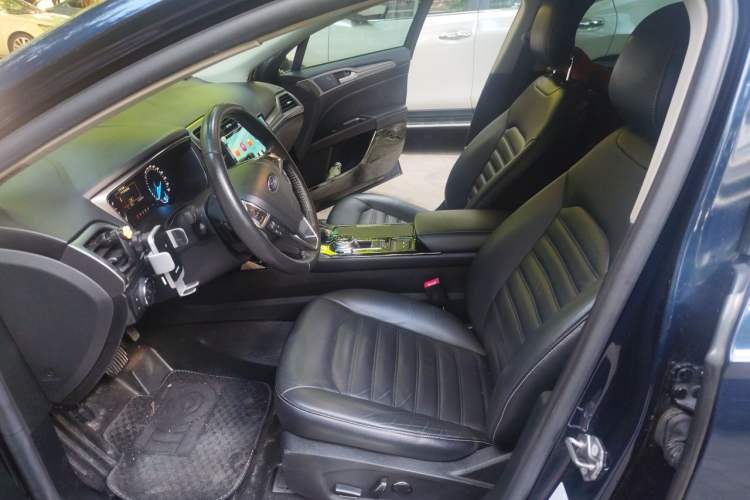 Used Ford Mondeo 2017 EcoBoost 200 Luxury Model Left Front Seat