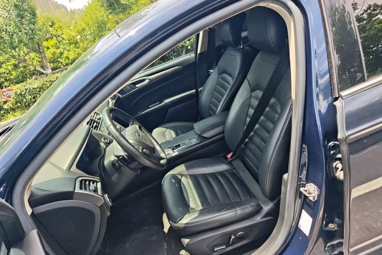 Used Ford Mondeo 2017 EcoBoost 180 Stylish Model Left Front Seat