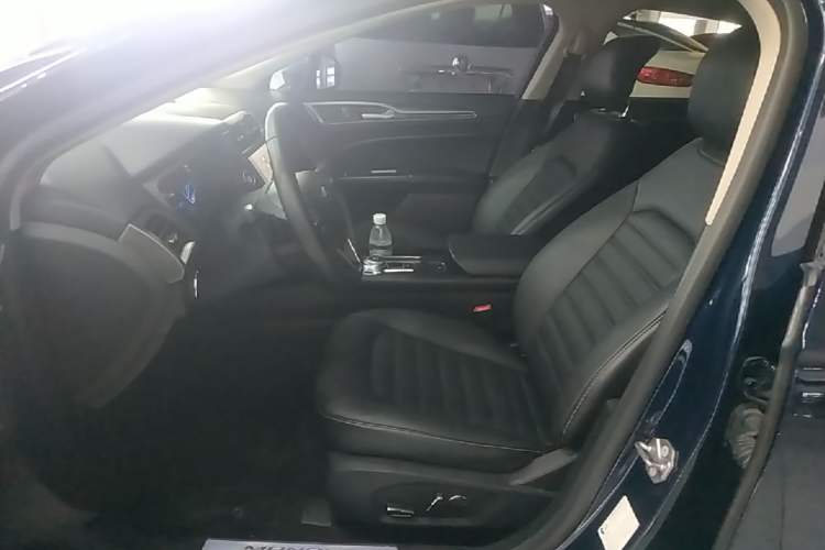 Used Ford Mondeo 2017 EcoBoost 180 Stylish Model Left Front Seat