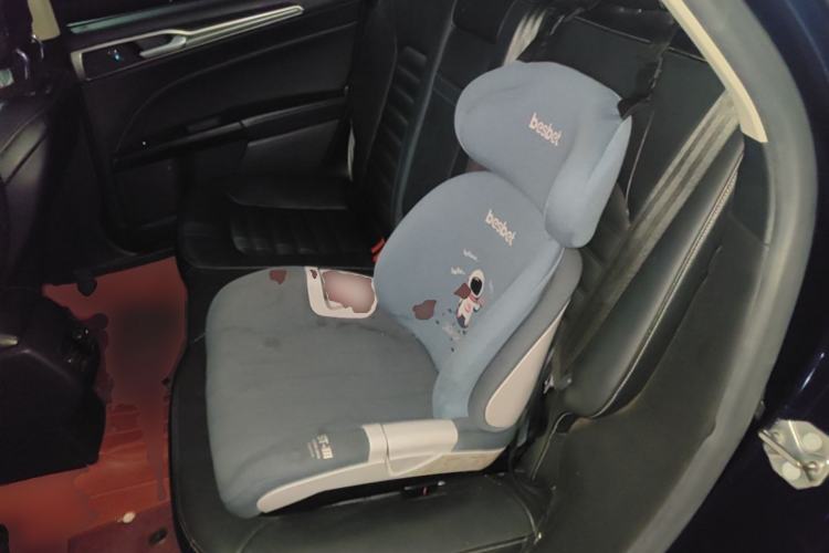 Used Ford Mondeo 2017 EcoBoost 200 Stylish Model Left Rear Seat