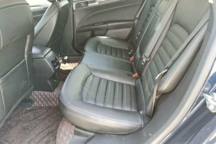 Used Ford Mondeo 2017 EcoBoost 180 Stylish Model Left Rear Seat