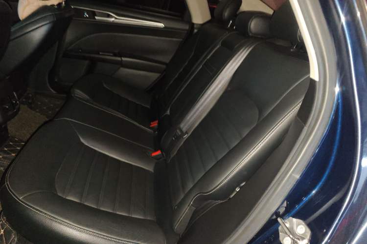 Used Ford Mondeo 2017 EcoBoost 180 Stylish Model Left Rear Seat