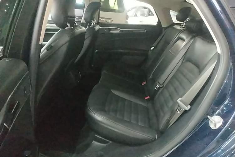 Used Ford Mondeo 2017 EcoBoost 180 Stylish Model Left Rear Seat