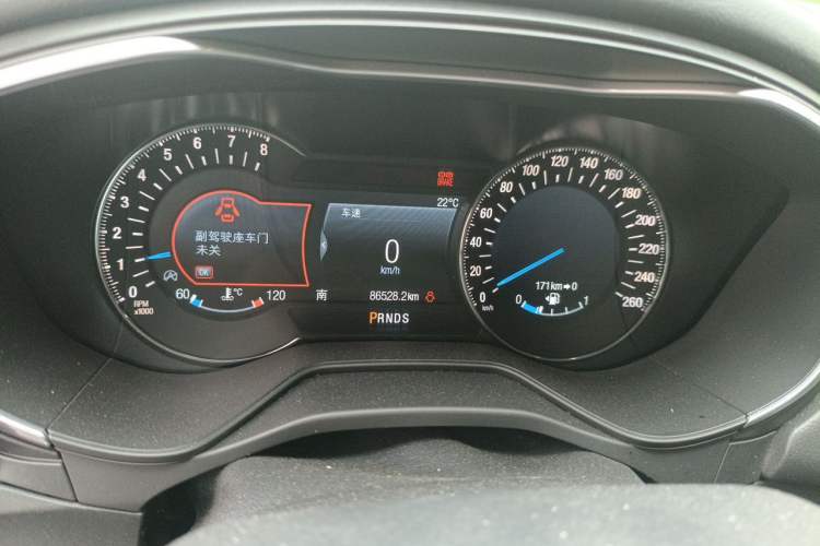 Used Ford Mondeo 2017 EcoBoost 245 Luxury Sport Model Odometer Close Up