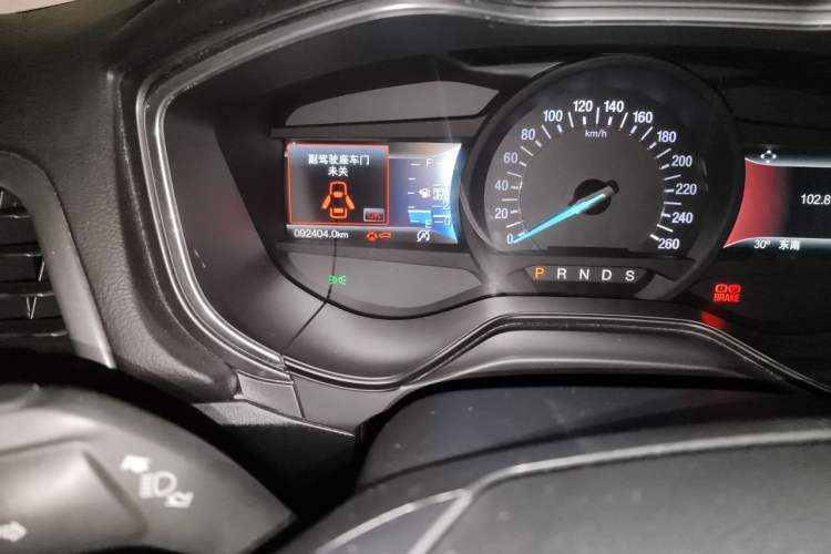 Used Ford Mondeo 2017 EcoBoost 200 Luxury Model Odometer Close Up