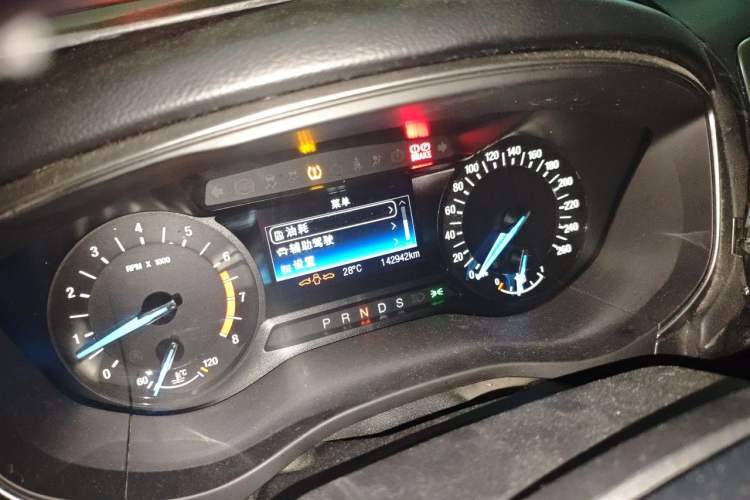 Used Ford Mondeo 2017 EcoBoost 180 Stylish Model Odometer Close Up