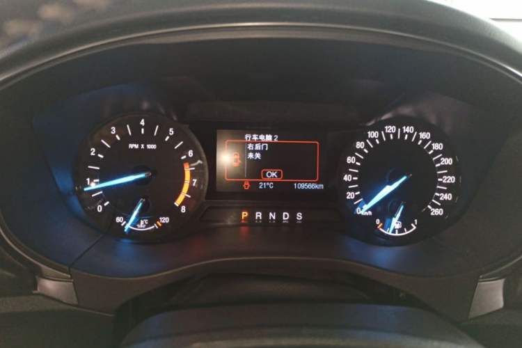 Used Ford Mondeo 2017 EcoBoost 180 Stylish Model Odometer Close Up
