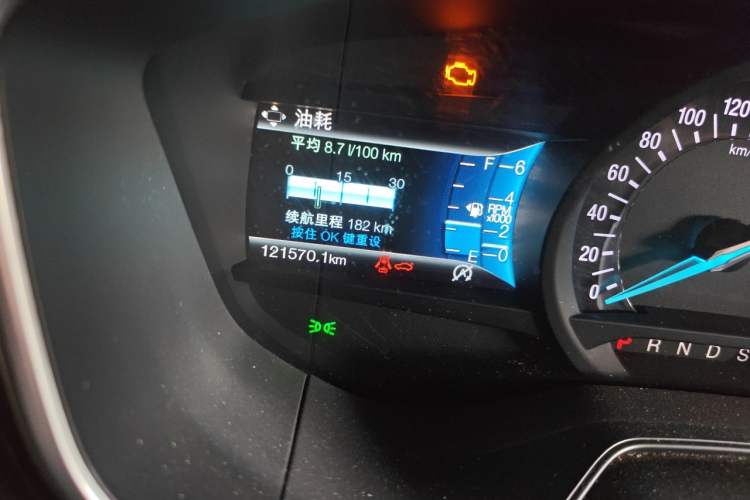 Used Ford Mondeo 2017 EcoBoost 200 Luxury Model Odometer Close Up