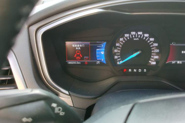 Used Ford Mondeo 2017 EcoBoost 200 Luxury Model Odometer Close Up