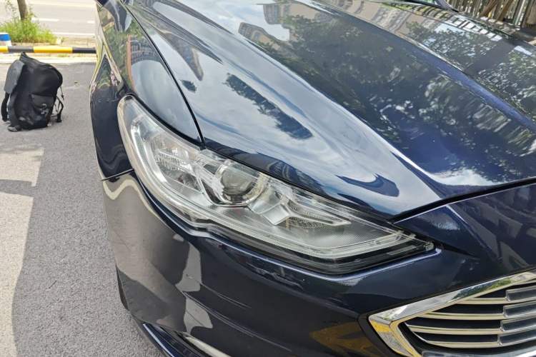 Used Ford Mondeo 2017 EcoBoost 180 Stylish Model Right Front Headlight
