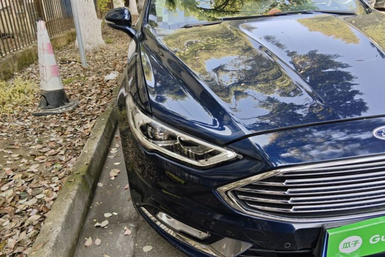 Used Ford Mondeo 2017 EcoBoost 180 Luxury Model Right Front Headlight