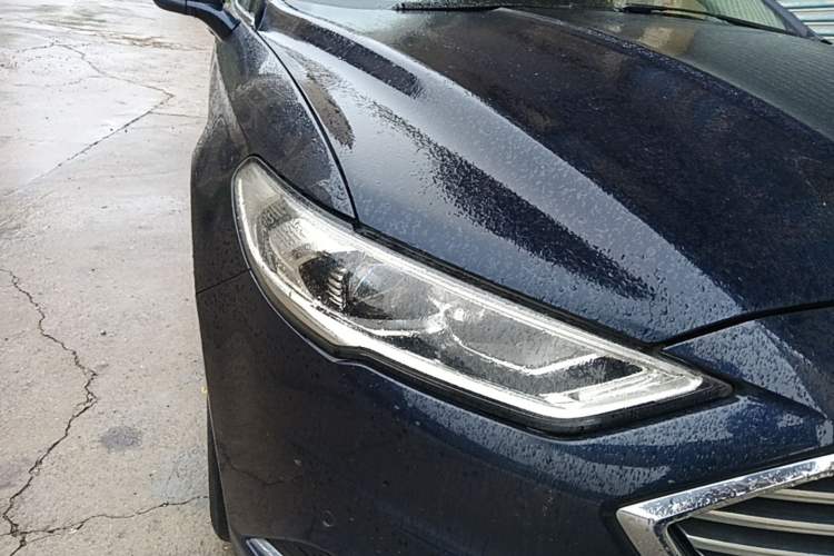 Used Ford Mondeo 2017 EcoBoost 180 Luxury Model Right Front Headlight