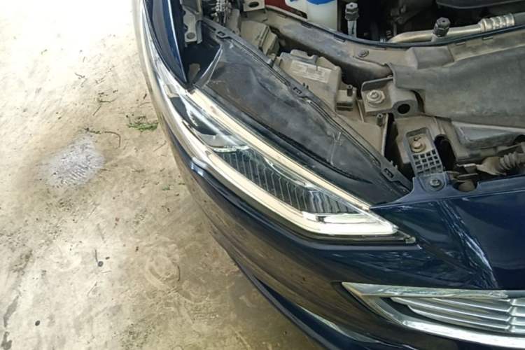 Used Ford Mondeo 2017 Facelifted EcoBoost 200 Luxury Version Right Front Headlight