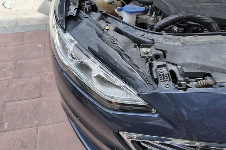 Used Ford Mondeo 2017 EcoBoost 180 Stylish Model Right Front Headlight