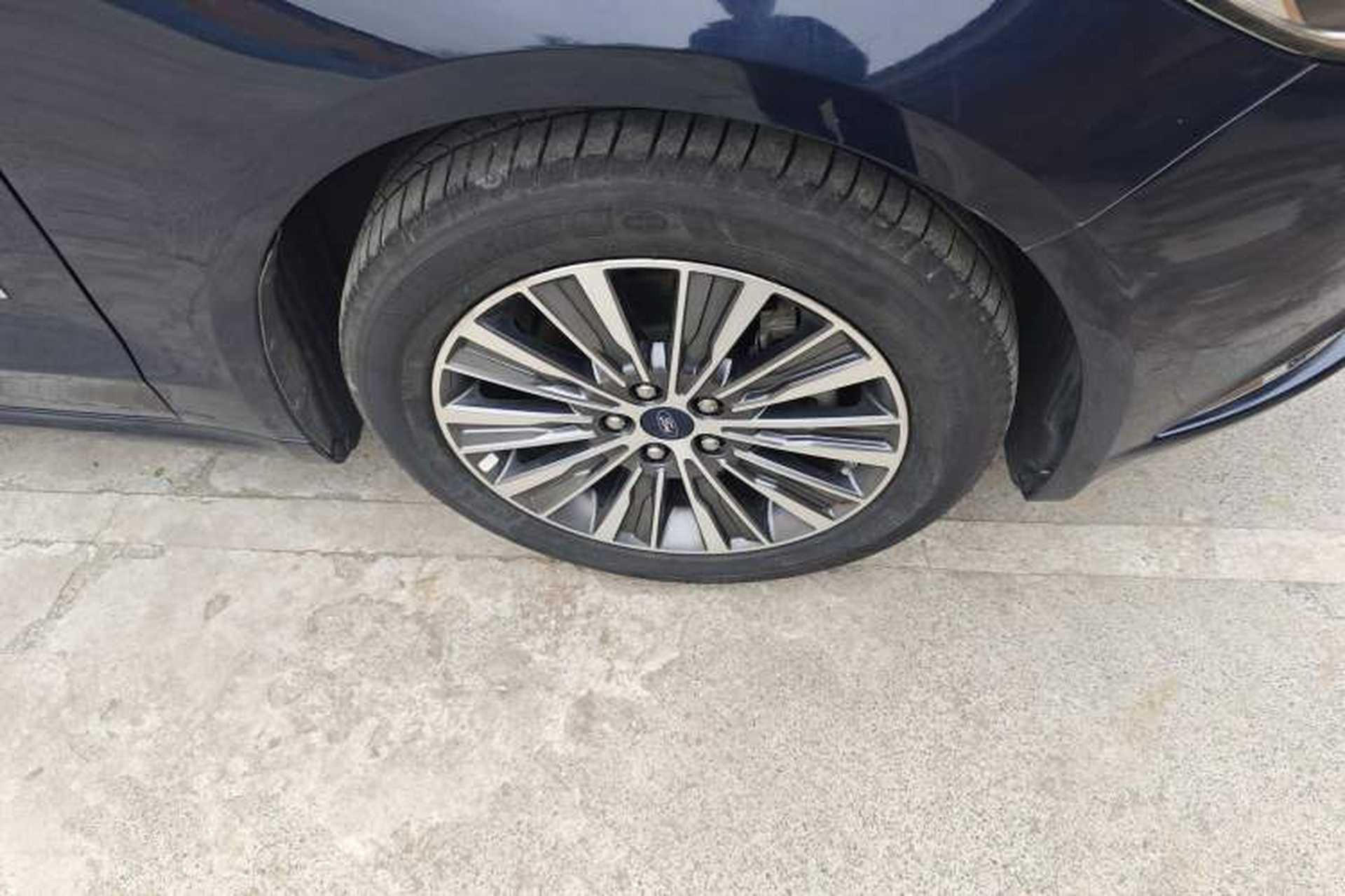 Used Ford Mondeo 2017 2.0L HEV Zhihao Model Right Front Wheel Hub