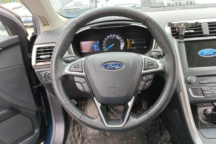 Used Ford Mondeo 2017 Restyled EcoBoost 180 Luxury Version Steering Wheel