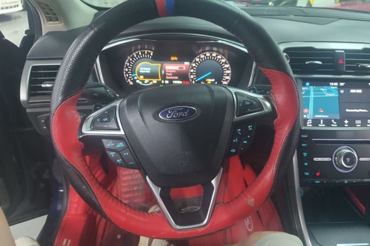 Used Ford Mondeo 2017 EcoBoost 180 Ultimate Model Steering Wheel