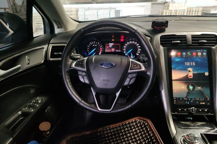 Used Ford Mondeo 2017 EcoBoost 200 Stylish Model Steering Wheel