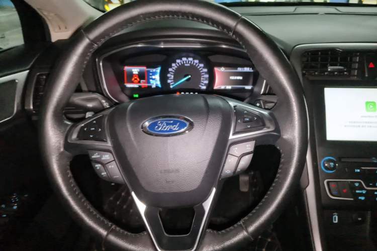 Used Ford Mondeo 2017 EcoBoost 200 Luxury Model Steering Wheel