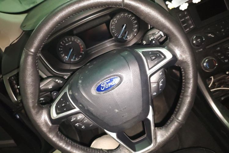 Used Ford Mondeo 2017 EcoBoost 180 Stylish Model Steering Wheel