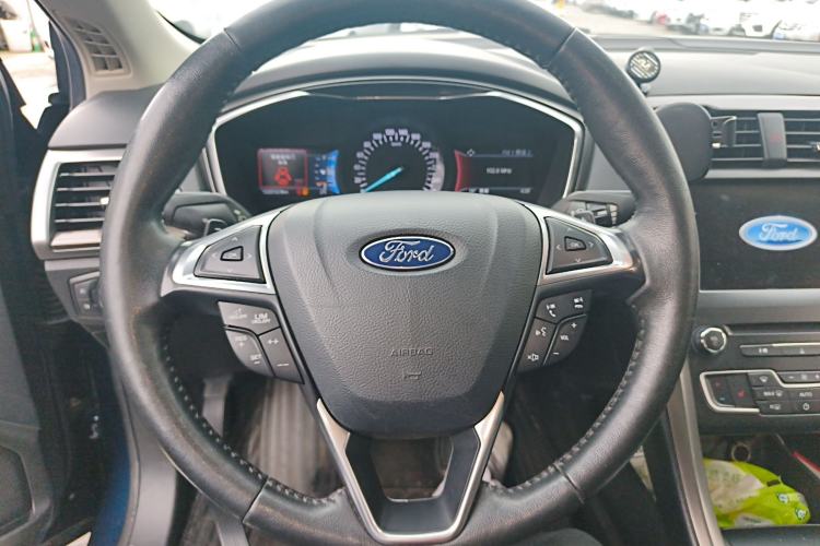Used Ford Mondeo 2017 EcoBoost 180 Luxury Model Steering Wheel