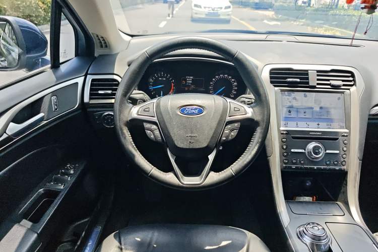 Used Ford Mondeo 2017 EcoBoost 180 Stylish Model Steering Wheel