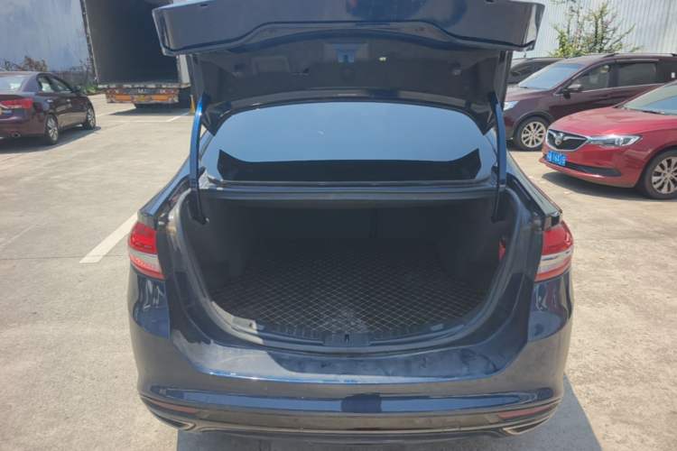 Used Ford Mondeo 2017 EcoBoost 200 Luxury Model Trunk