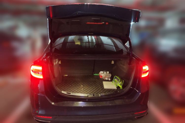 Used Ford Mondeo 2017 EcoBoost 180 Stylish Model Trunk